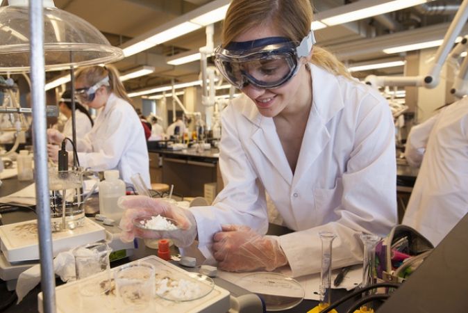 Chemistry teaching jobs in america